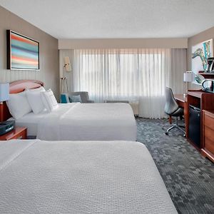 Queen Room Mobility accessible